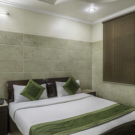 Hotel Treebo Trend Singh Sons Karol Bagh à New Delhi Extérieur photo