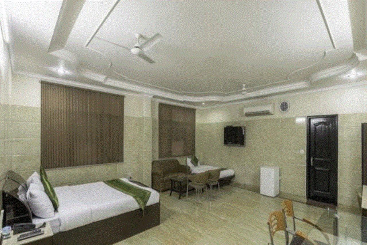 Hotel Treebo Trend Singh Sons Karol Bagh à New Delhi Extérieur photo